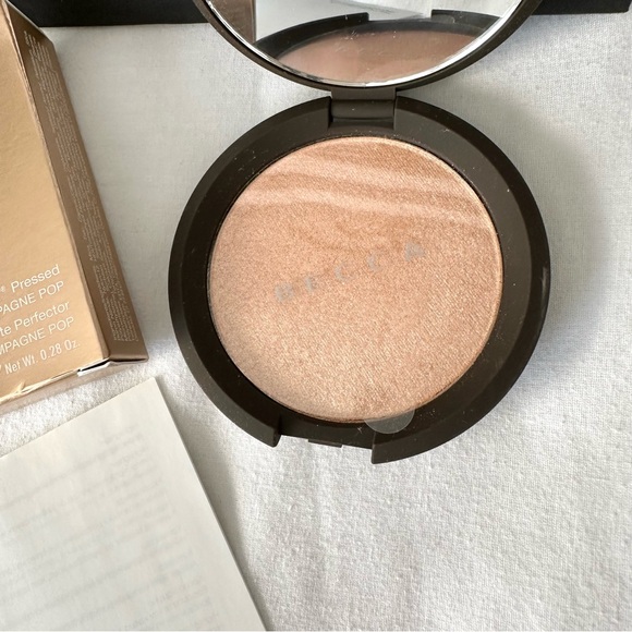 BECCA Shimmering Skin Perfector™ Pressed Highlighter - Picture 2 of 6
